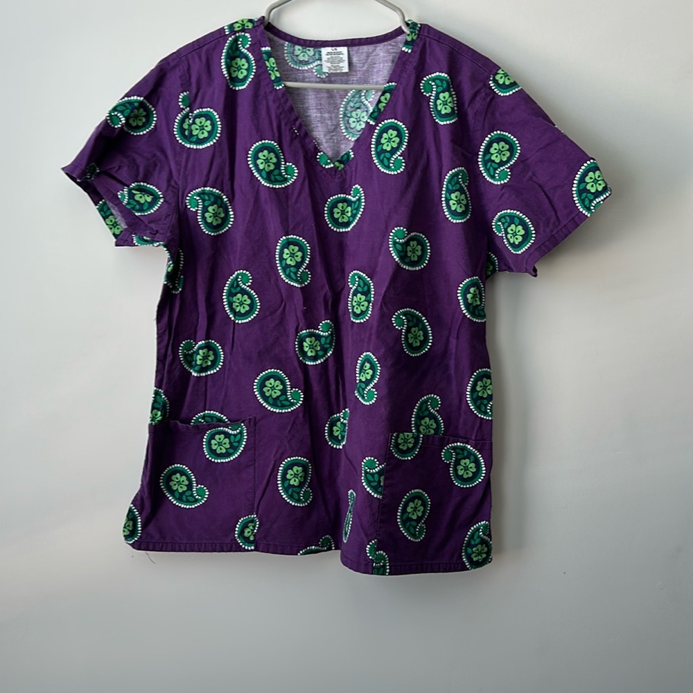 Scrub top